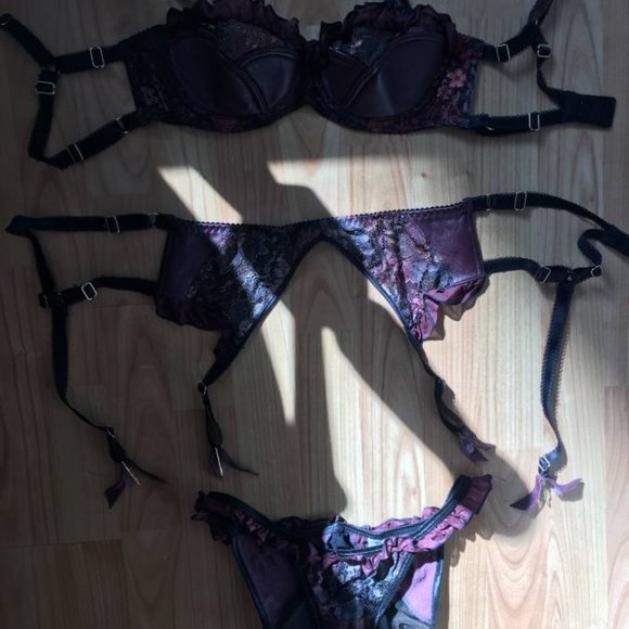 Loveday London Lingerie -Juliet - Picture 4 of 6